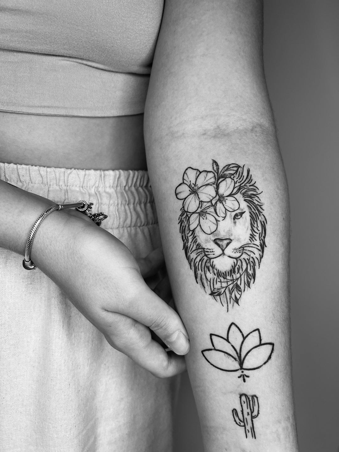 Tatuagem matching pra amigas — tendência viral 2026