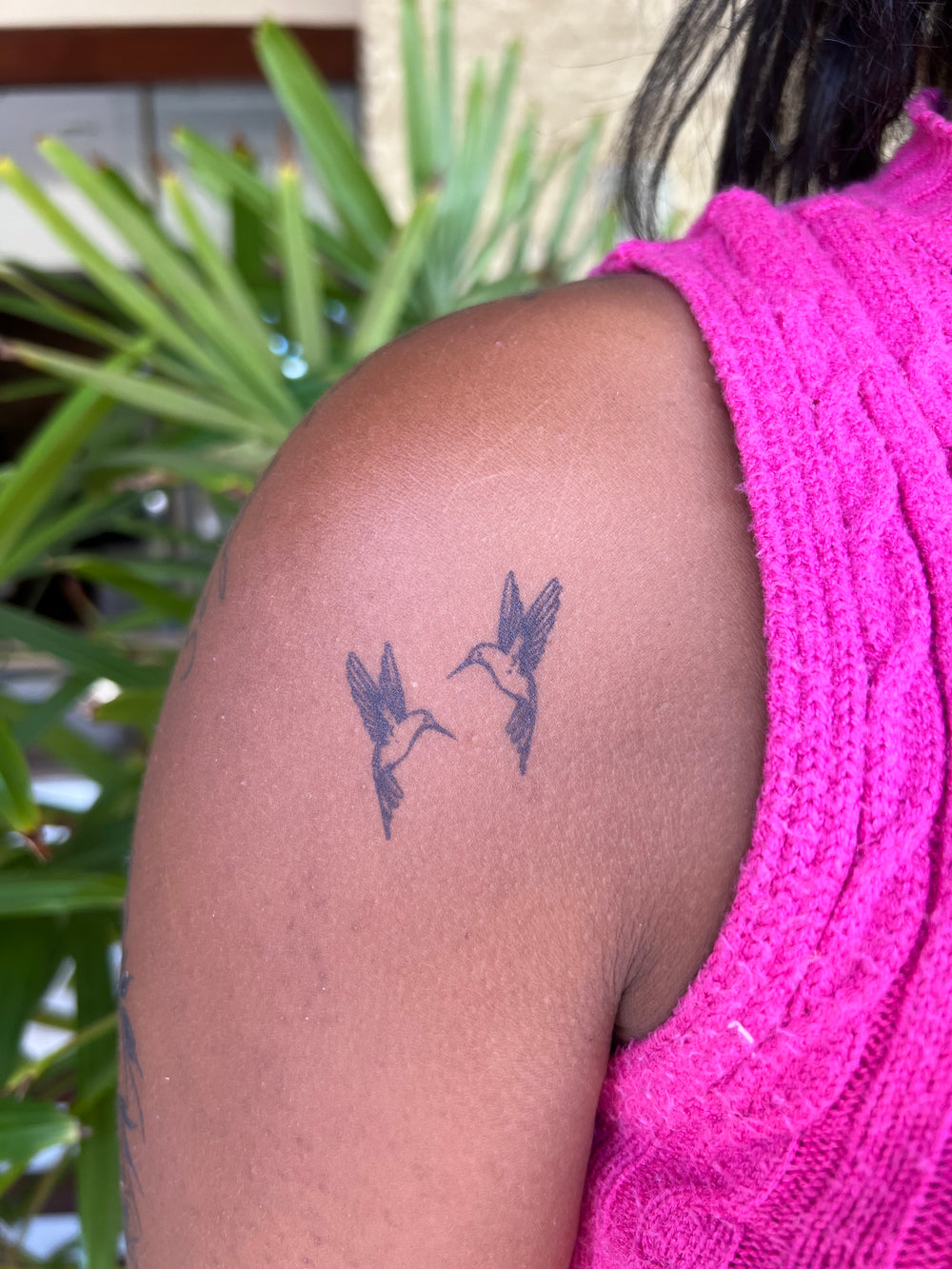 tatuagem semipermanente dois beija-flores - foto 2