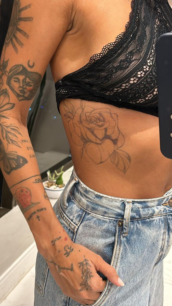 Rosa Grande Semi-Permanente